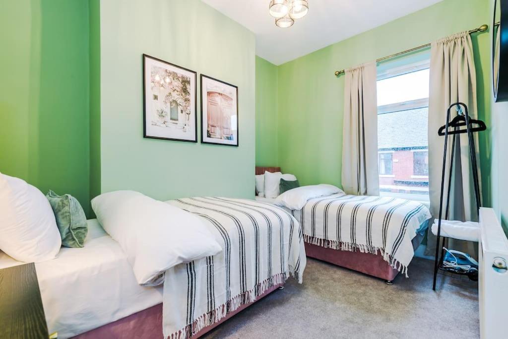 Holiday home 5 Bed Salford Sanctuary Retreat Manchester